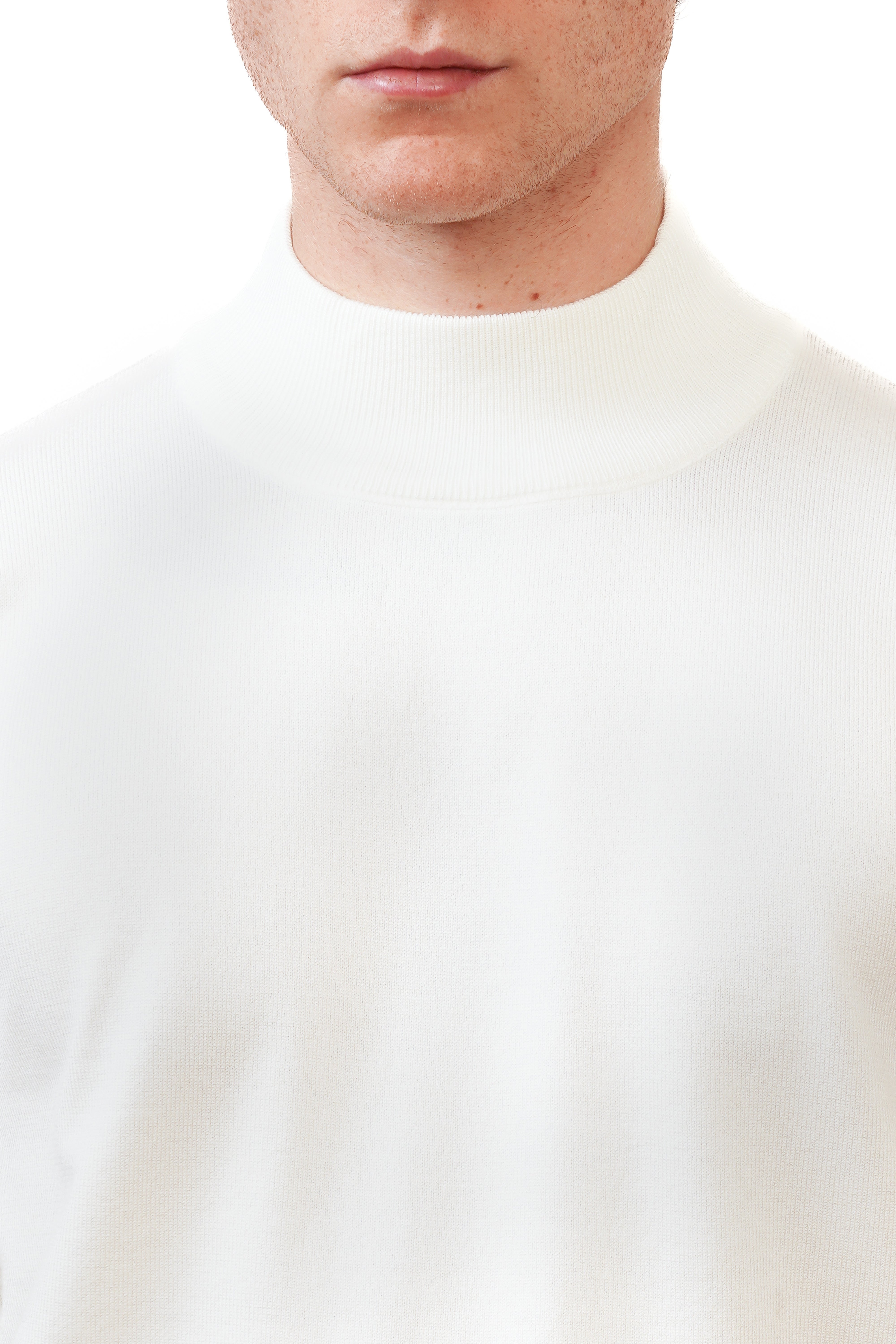 Valenci Turtleneck White