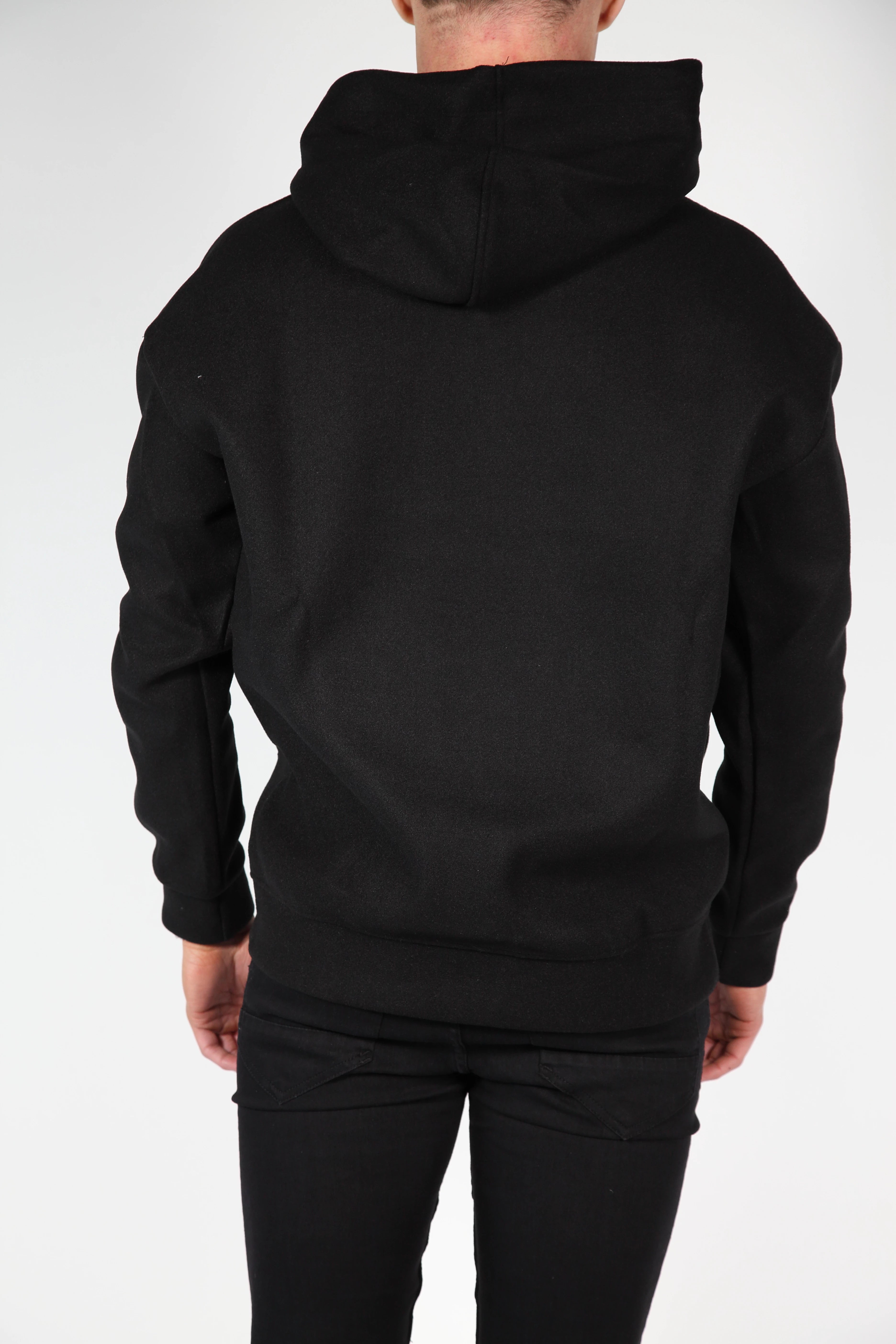 Black trigale con cappuccio