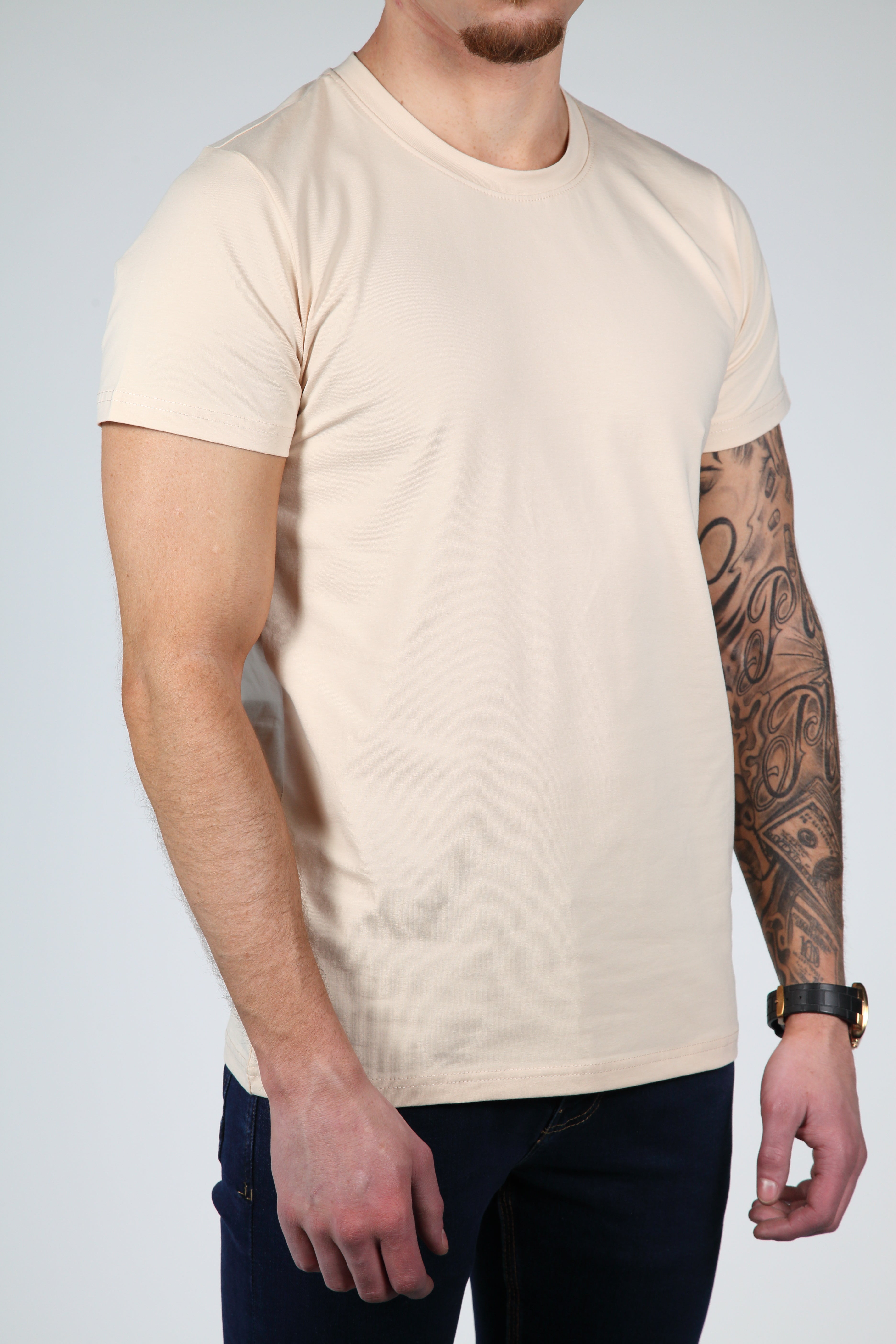 Camiseta beige básica