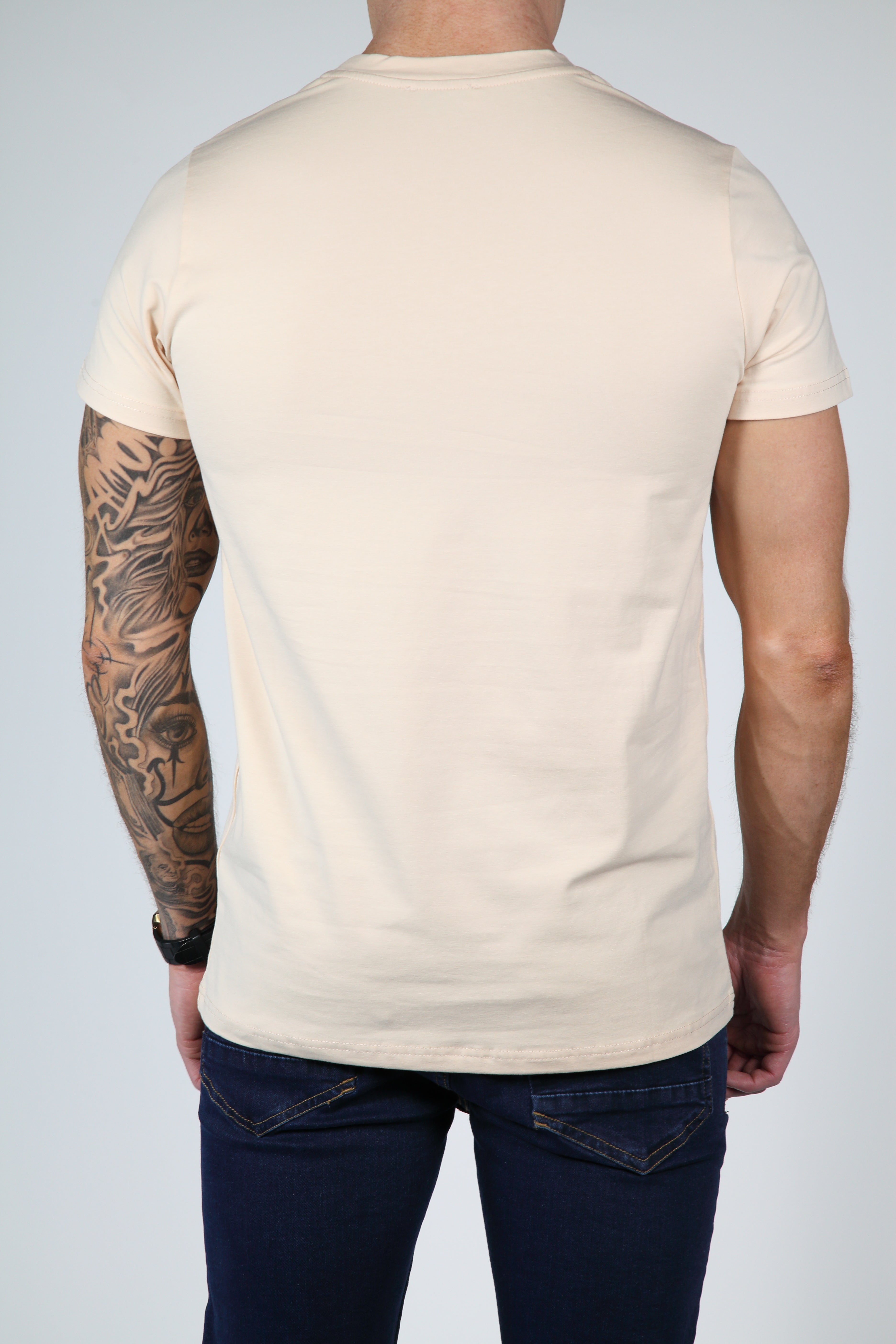 Camiseta beige básica