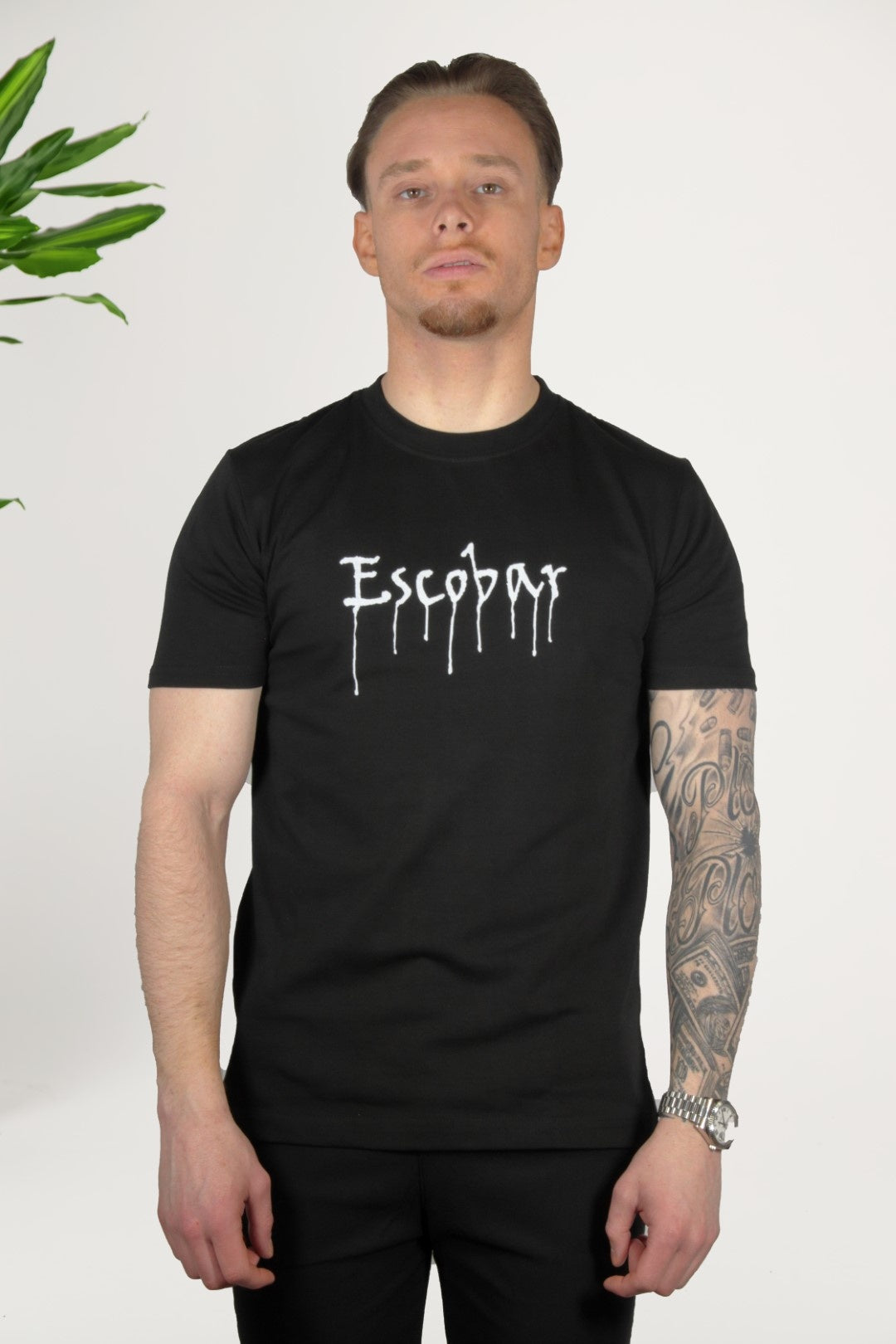 Camiseta escobar negro