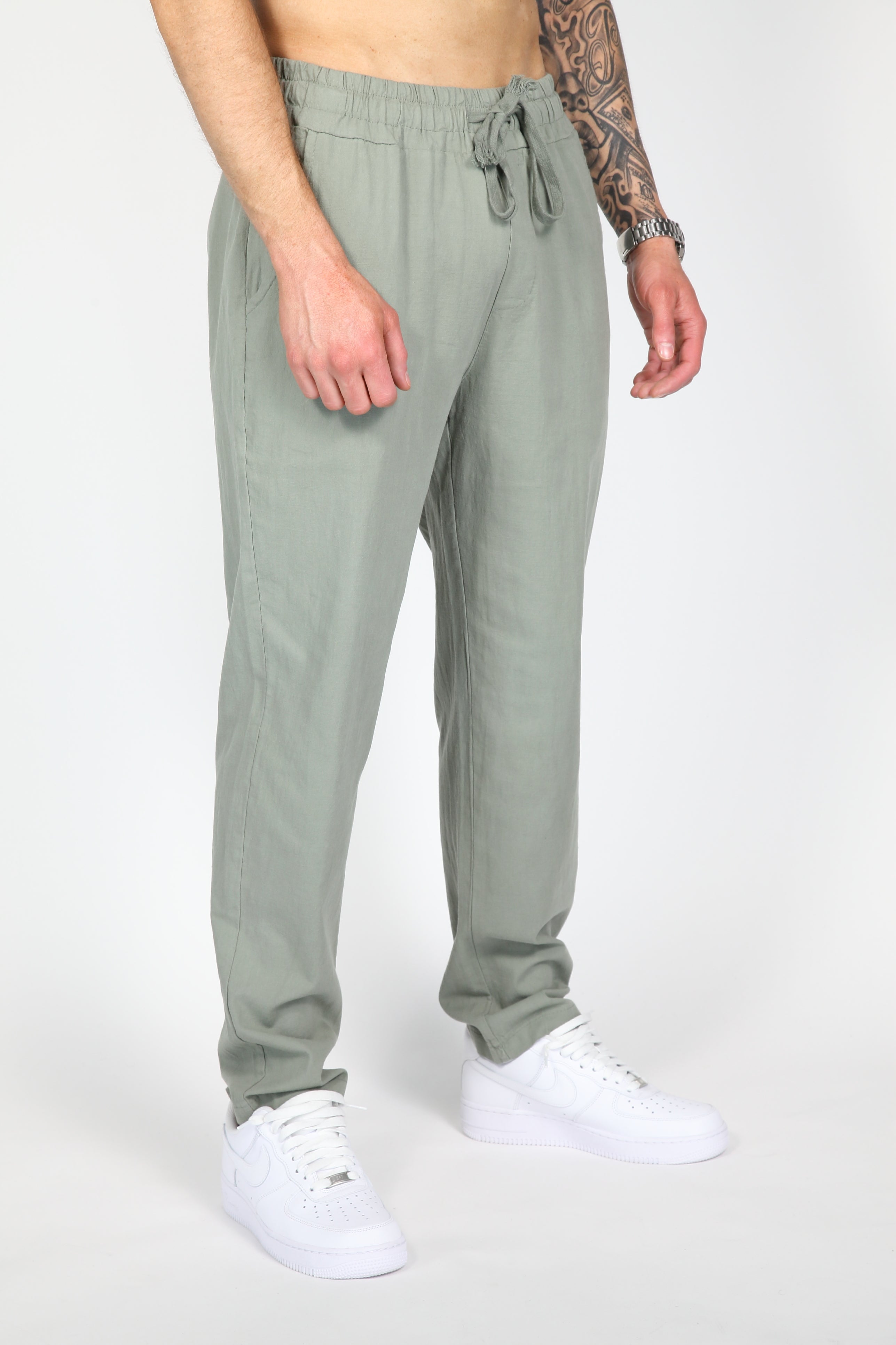 The Mirag Linnenset Khaki