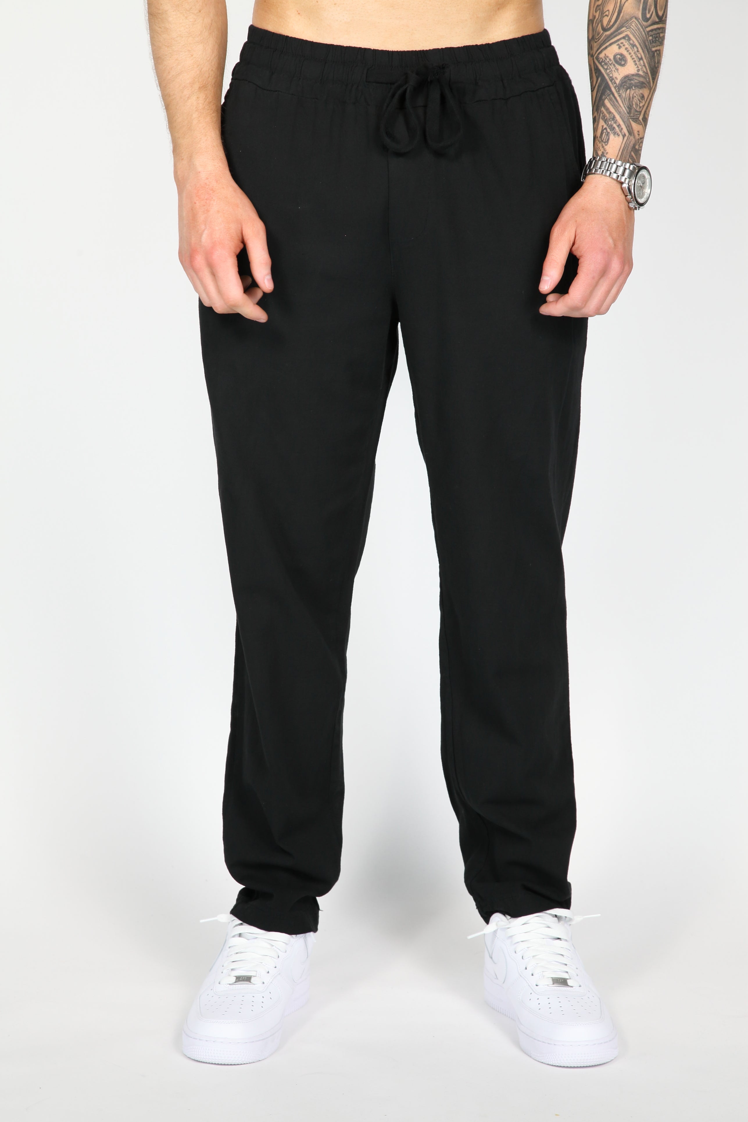 The Mirag Linen Set Black