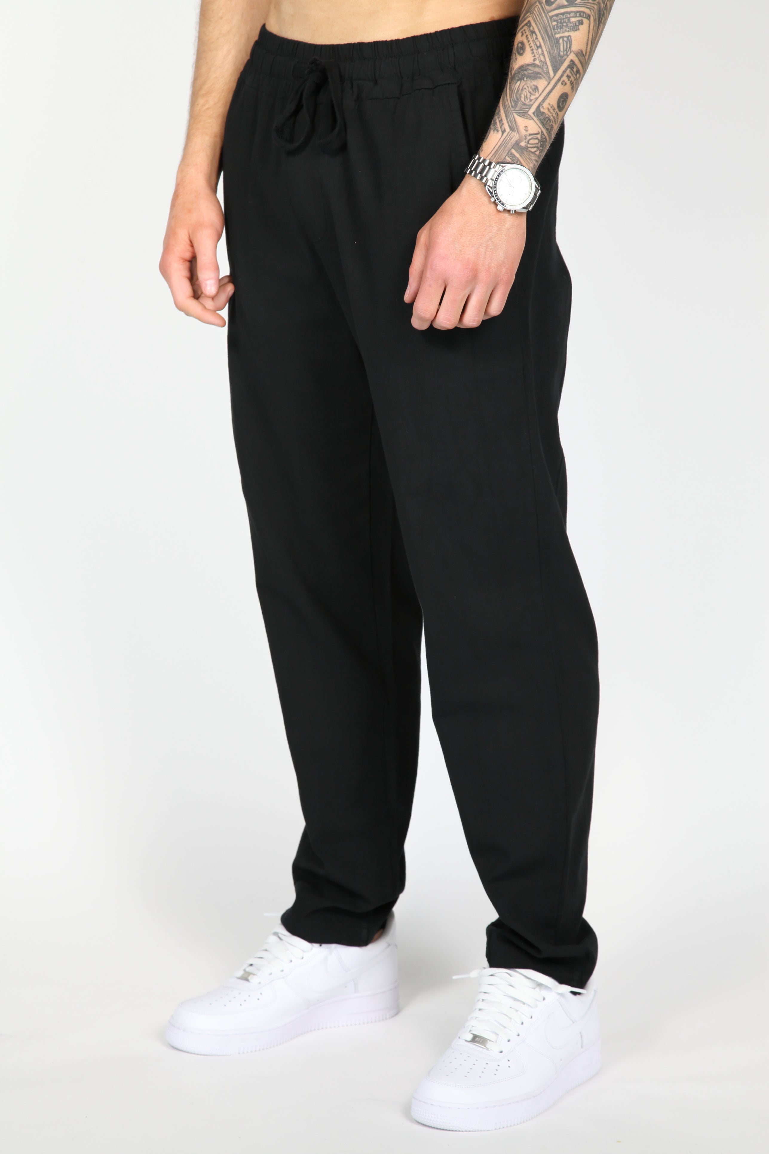 The Mirag Linen Set Black