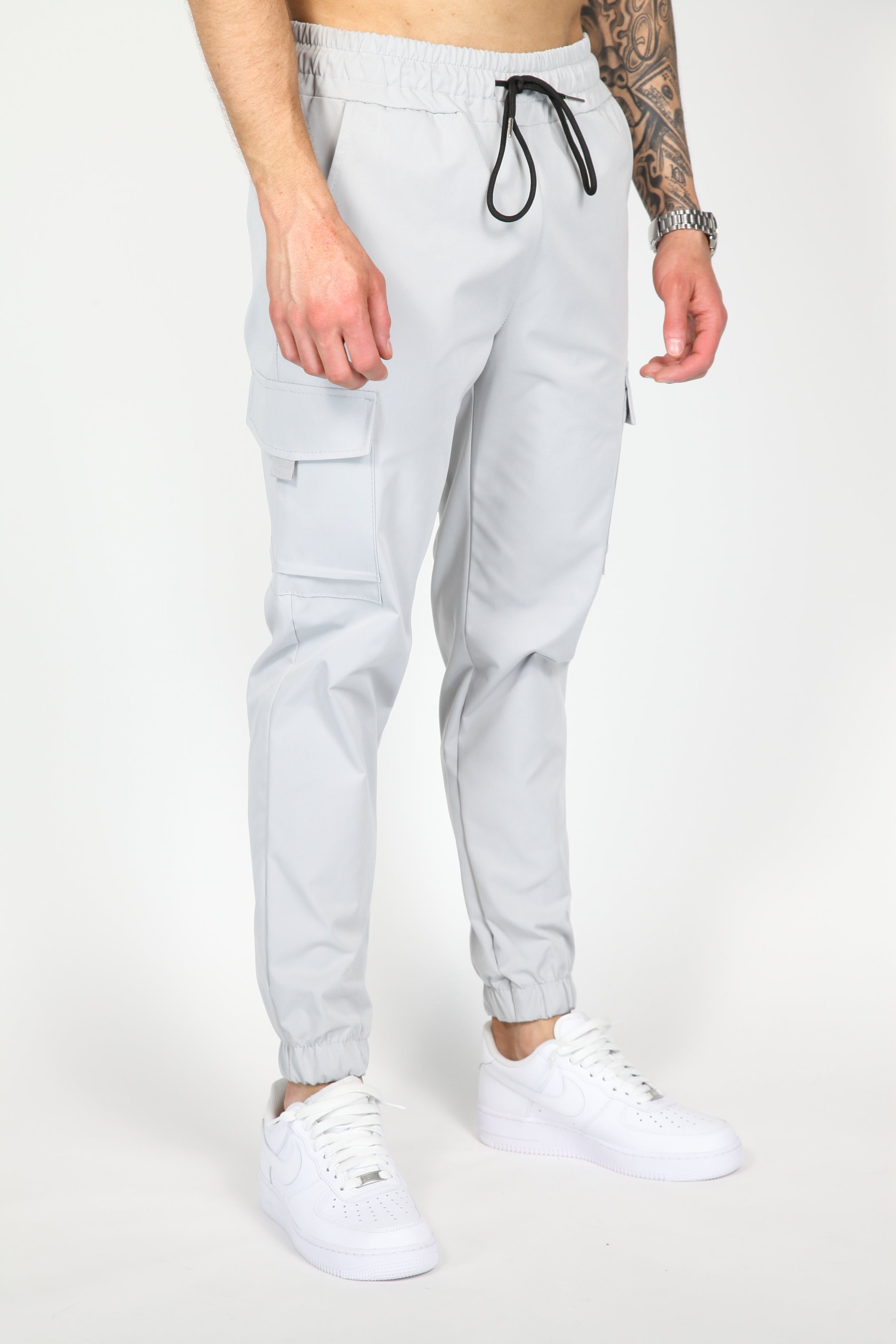 The Grano Cargoset Gray