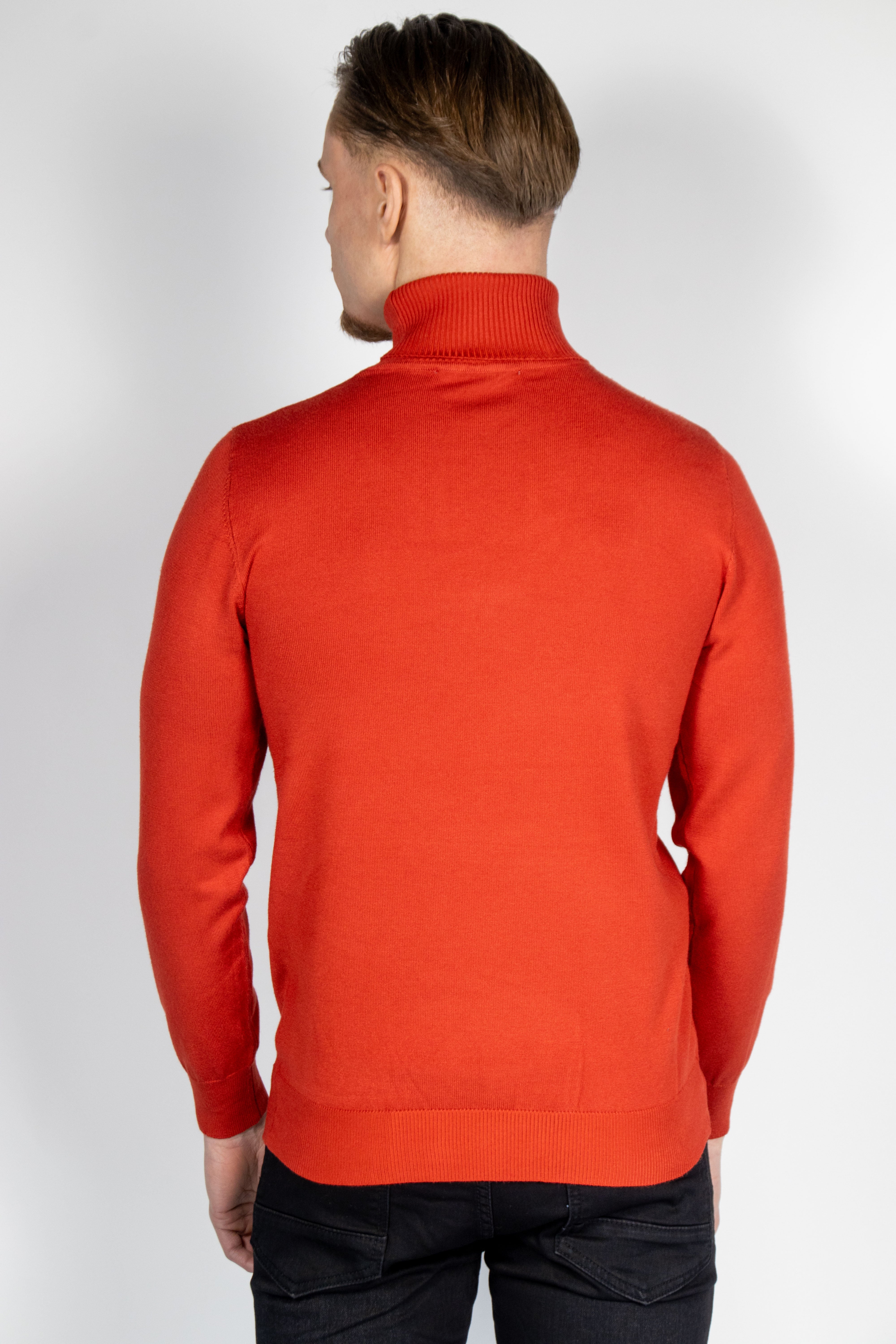 Turtleneck arancione scuro signori