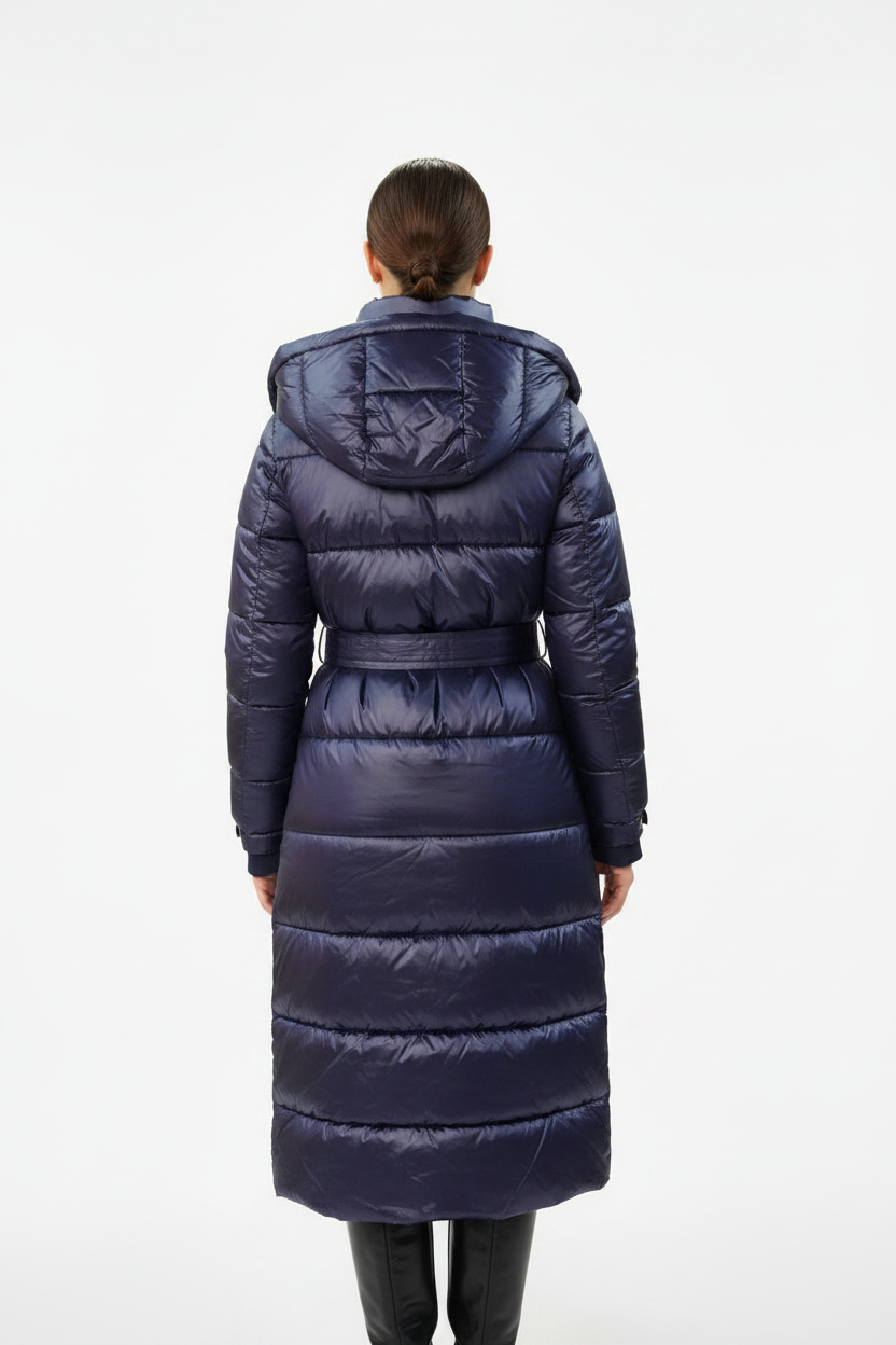 Milena glanzende navy winterjas dames - achterkant maxi lengte ceintuur