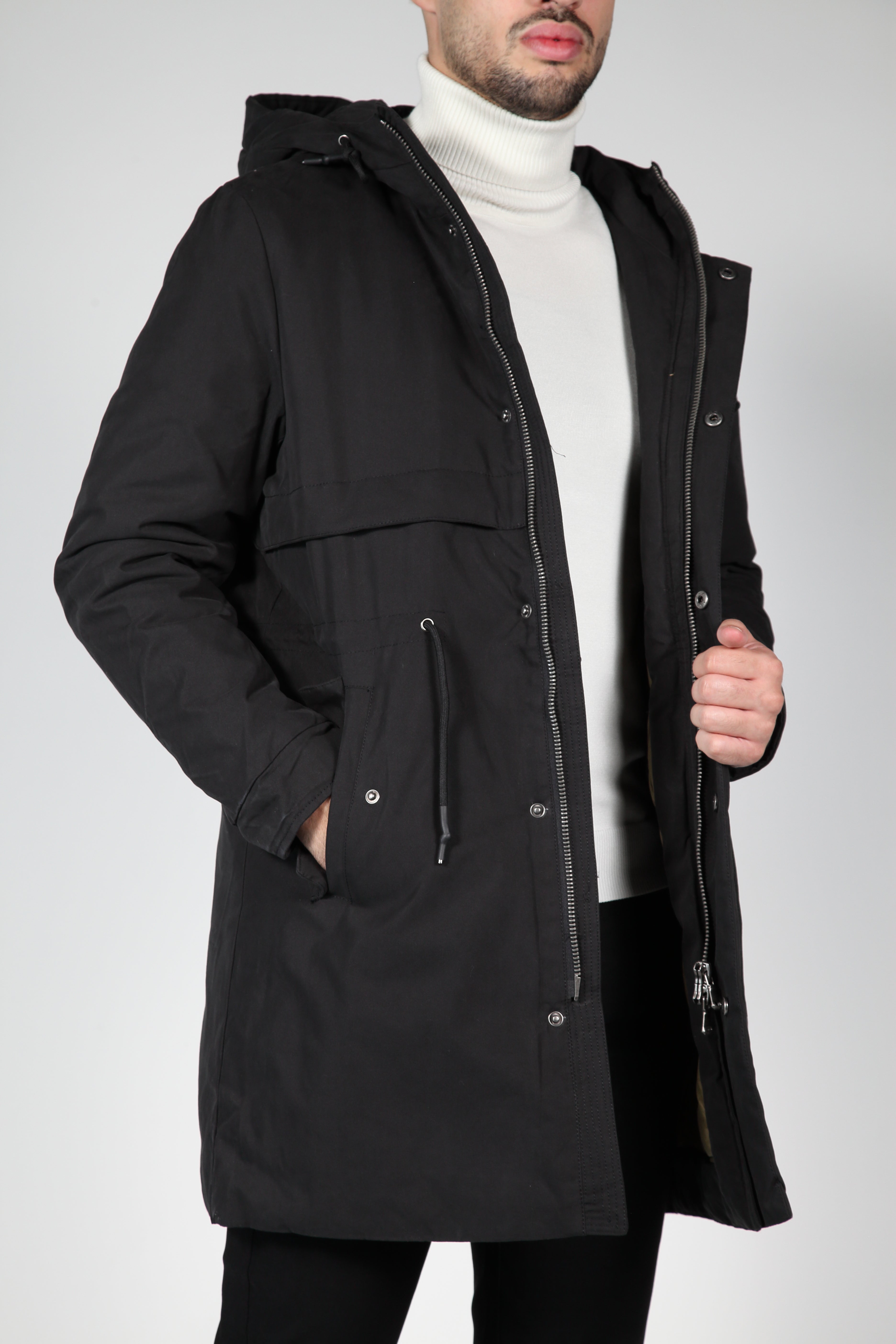 Giacca invernale nera parka