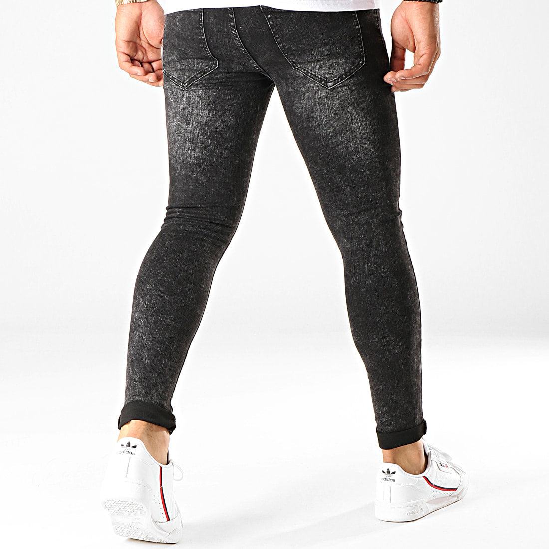 Jeans delgados negros hombres