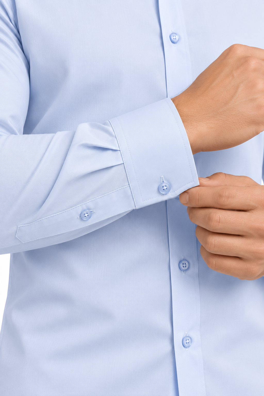 Lichtblauw slim fit overhemd op model, vooraanzicht