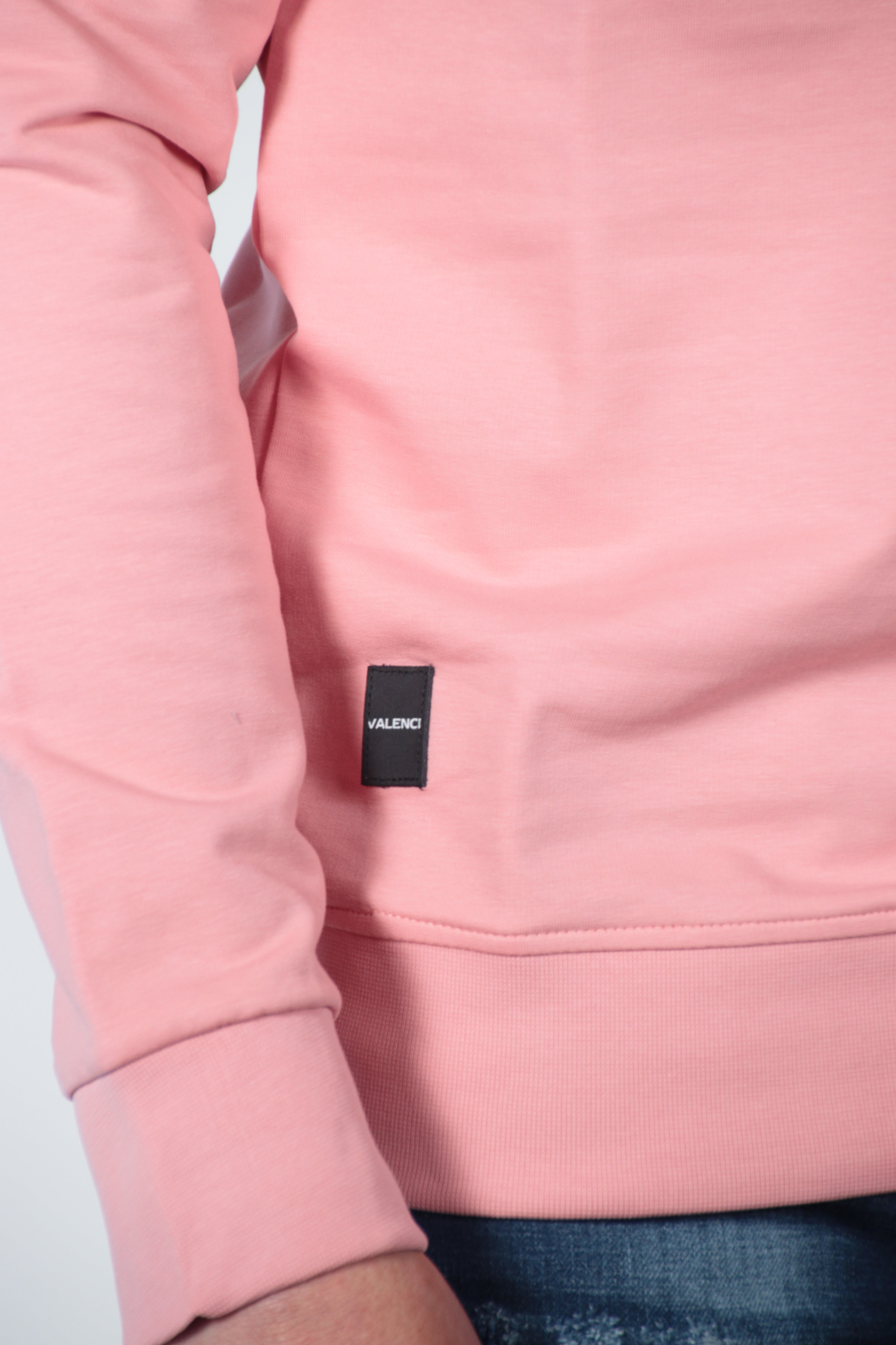 Roze Sweater Loyalty