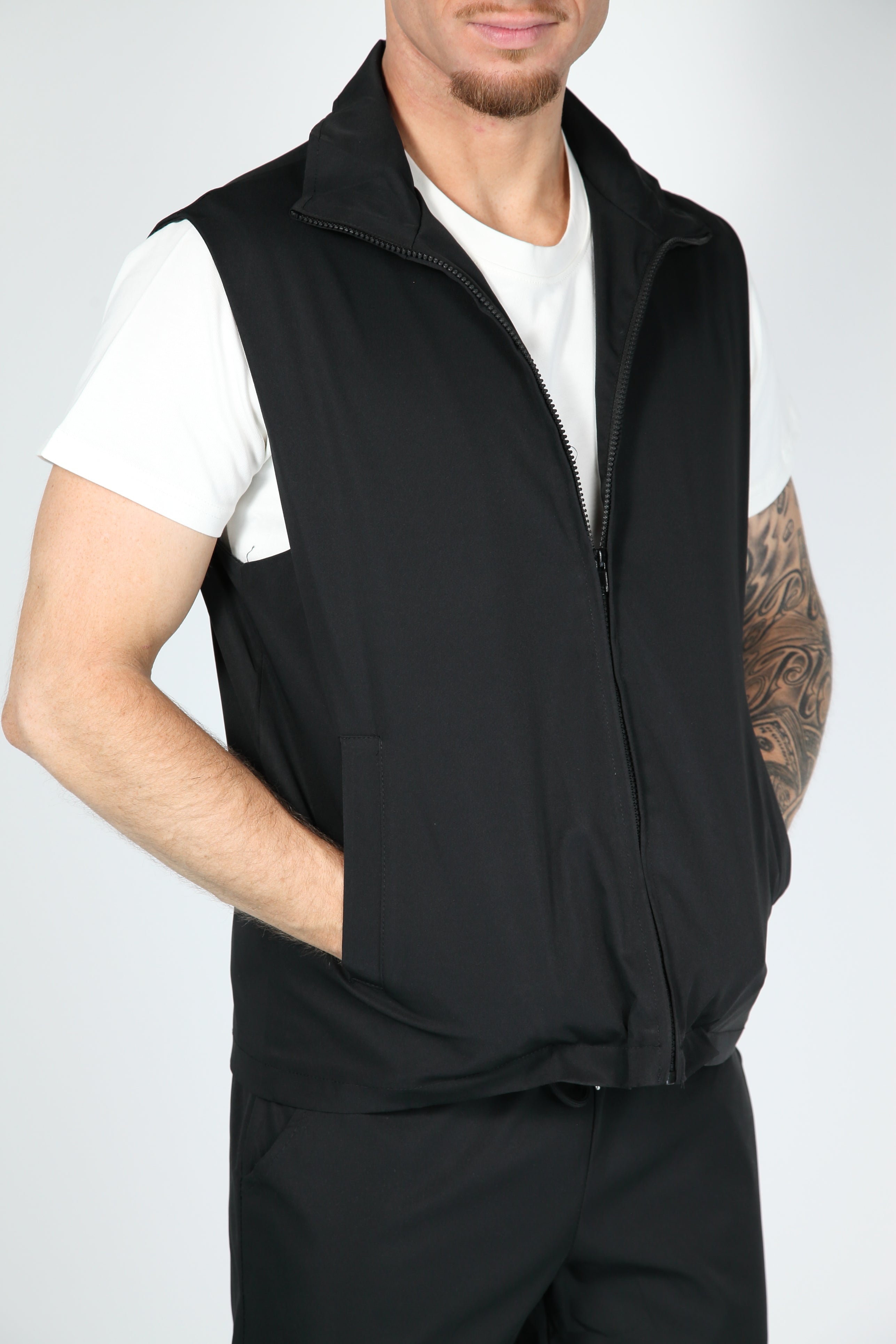Valenci Tech Bodywormer Black