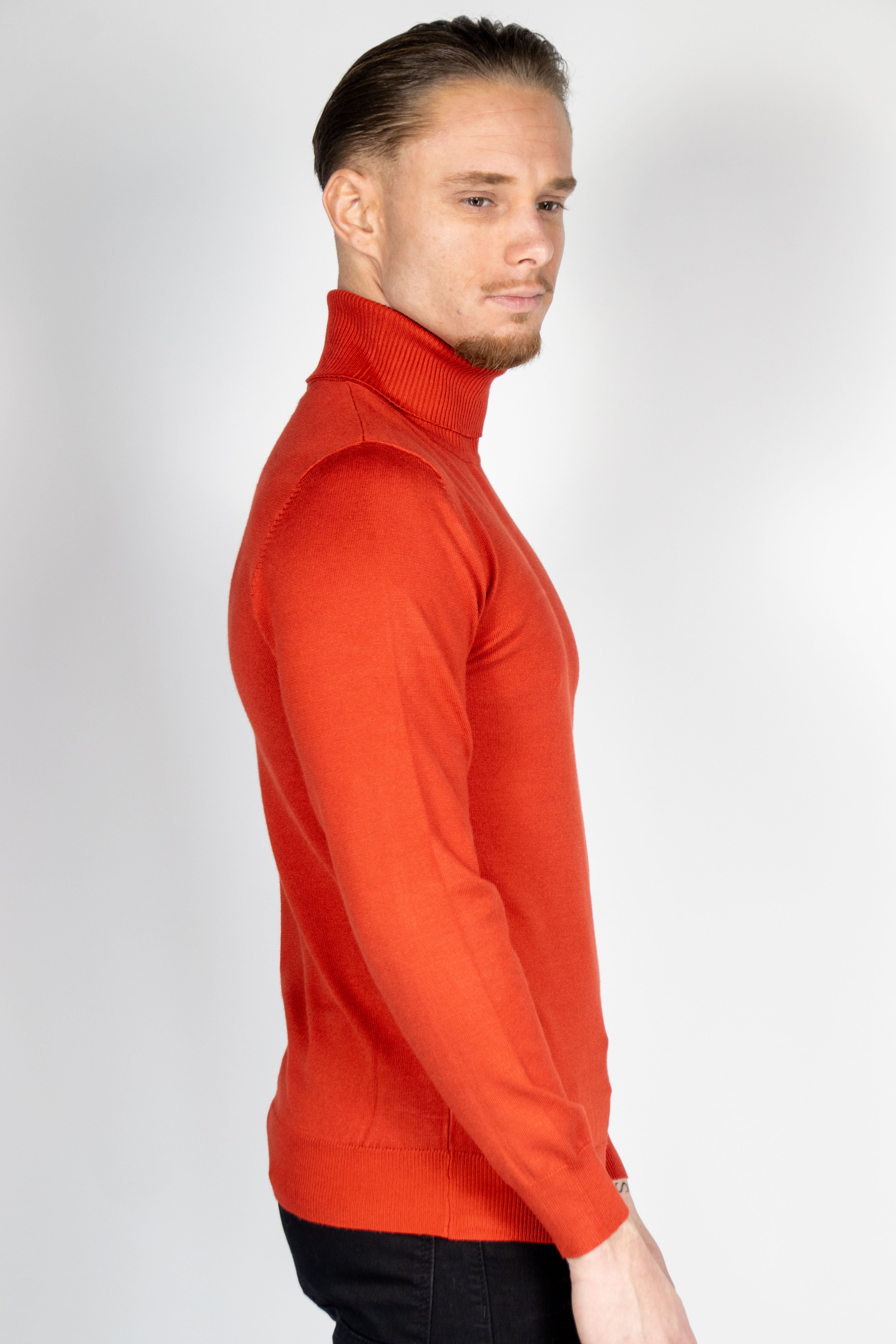 Turtleneck arancione scuro signori