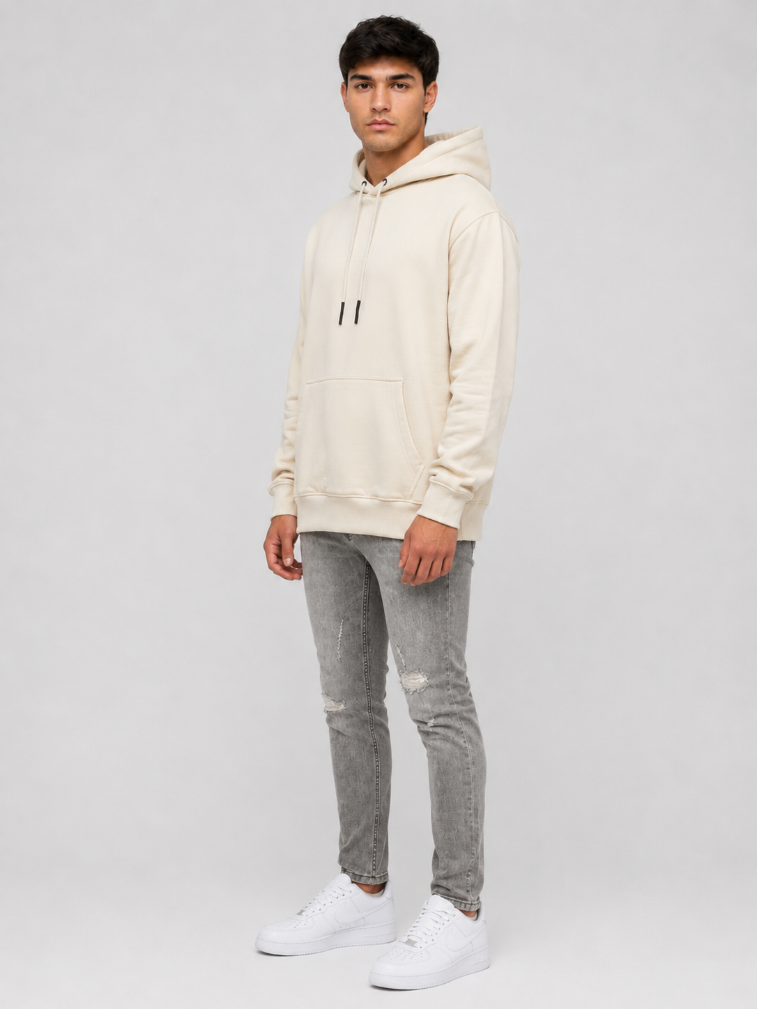 Daily Set Hoodie Arya Crème + Essential Ripped Jeans Grijs - Side profile