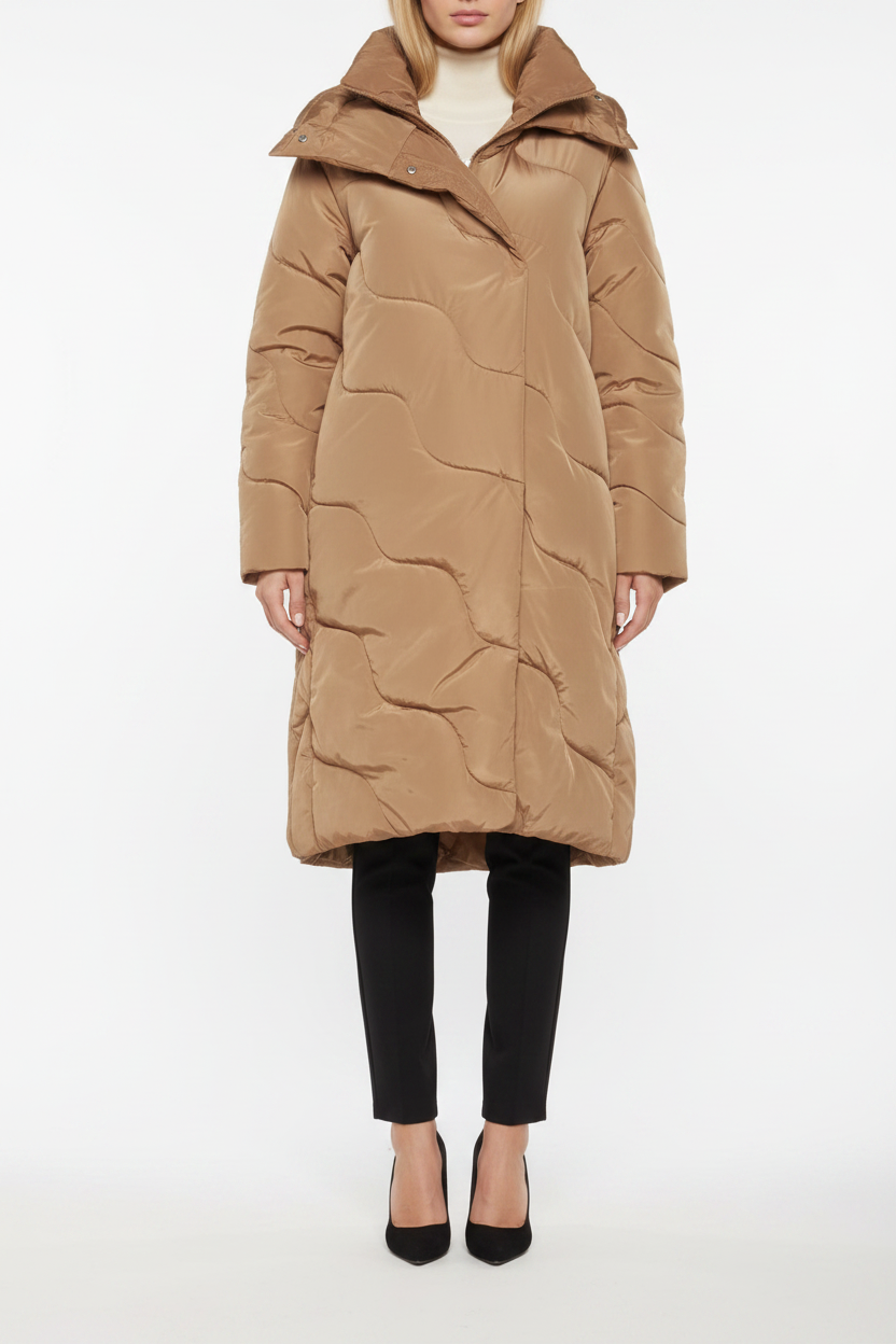 Vittoria camel winterjas dames - vooraanzicht organisch quilting cocoon fit