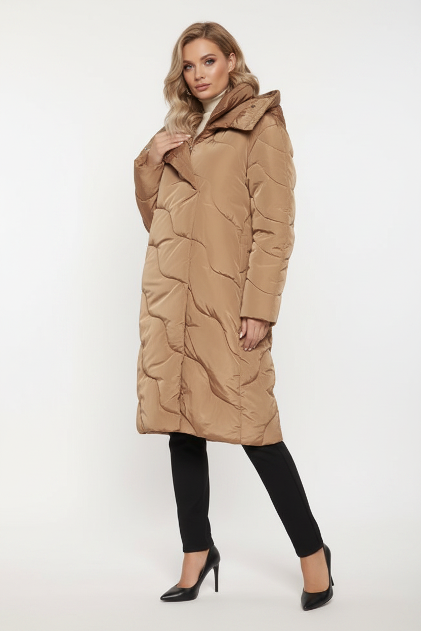 Vittoria camel winterjas dames - three-quarter view omgeslagen kraag detail