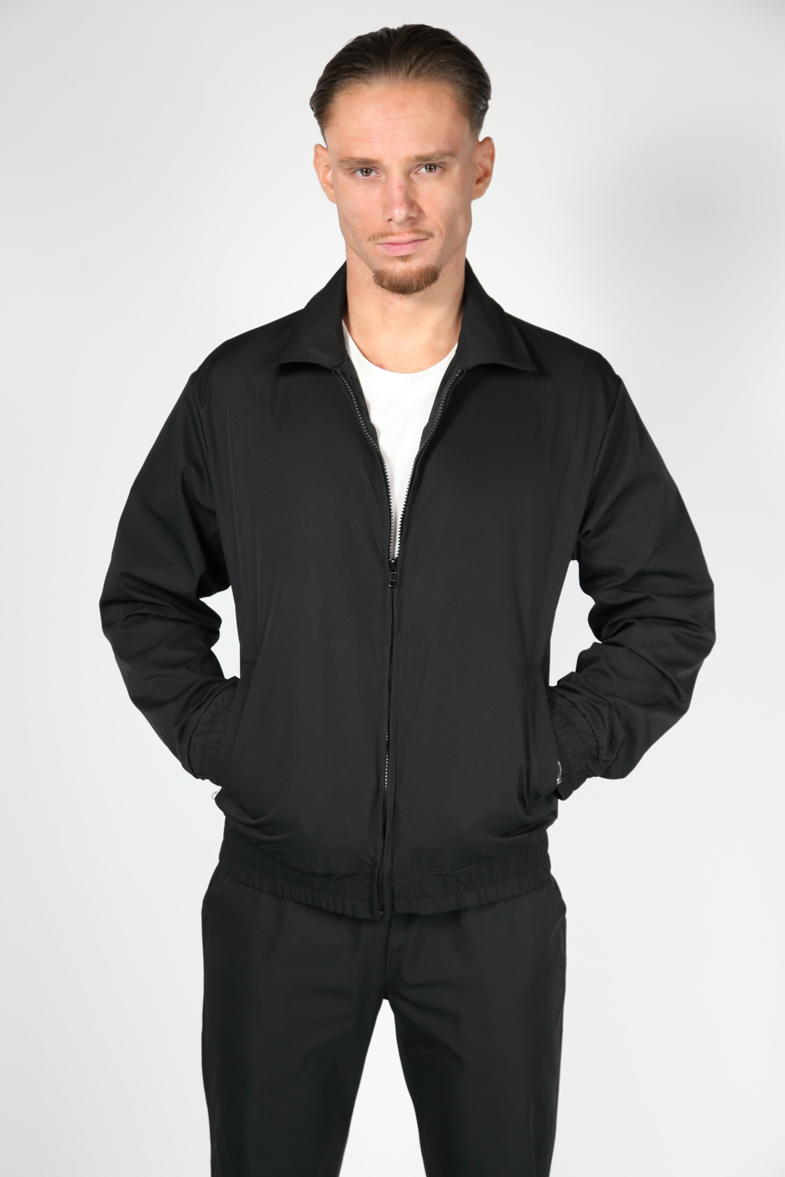 Valenci Tech Suit Black