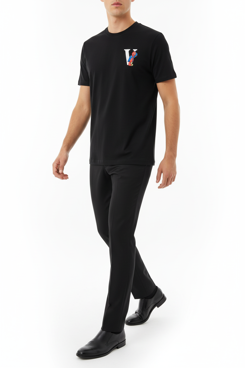 Camiseta V-Bear Gráfica Negra